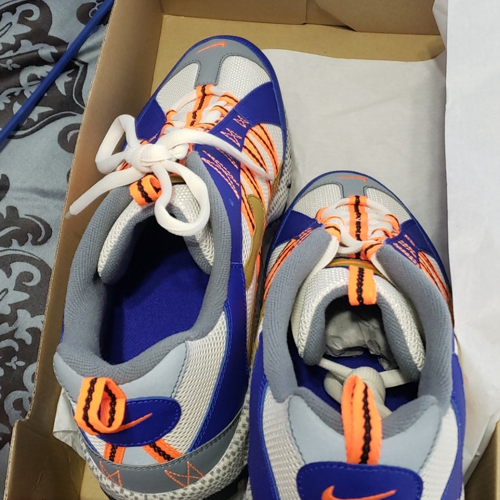 Nike shoes